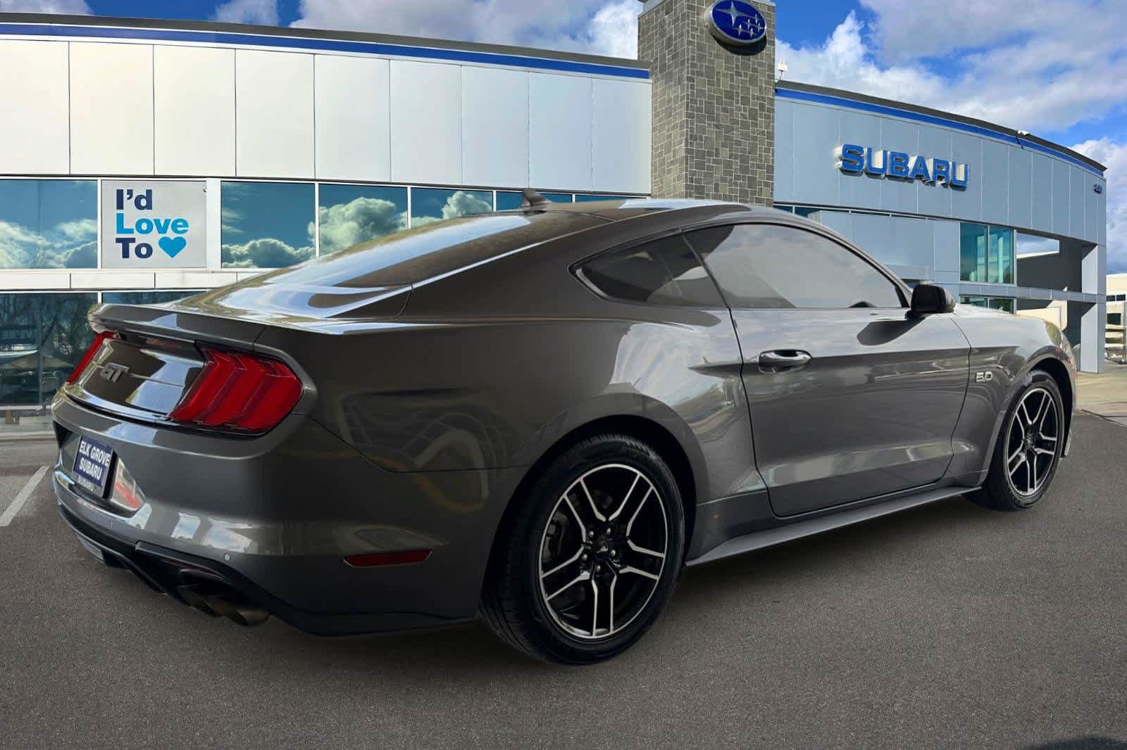 Used 2021 Ford Mustang GT RWD image 2