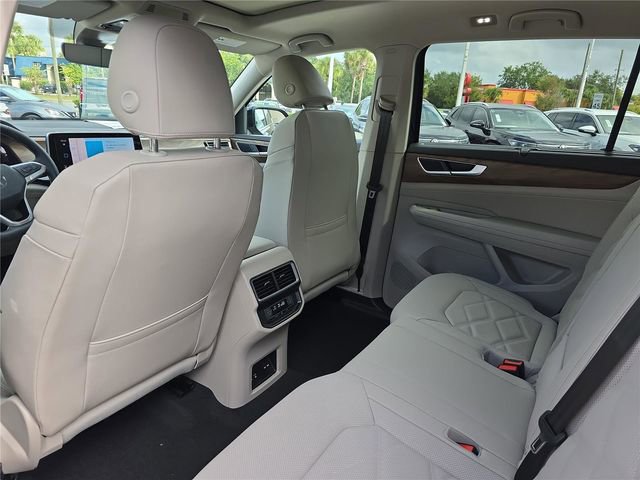 New 2026 Volkswagen Atlas SE image 13