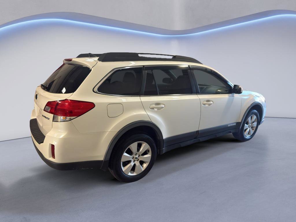 Used 2012 Subaru Outback 2.5i Limited w/ Moonroof Pkg image 6