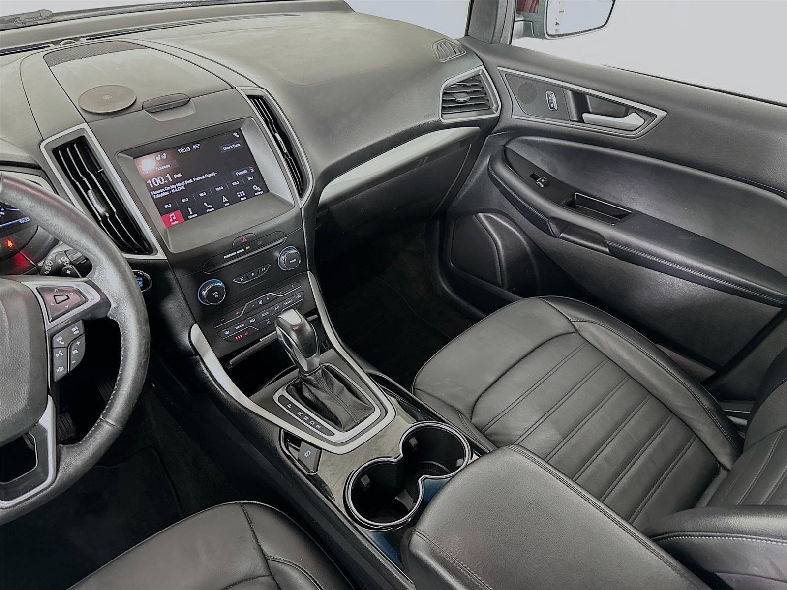 Used 2018 Ford Edge SEL w/ Equipment Group 201A image 28