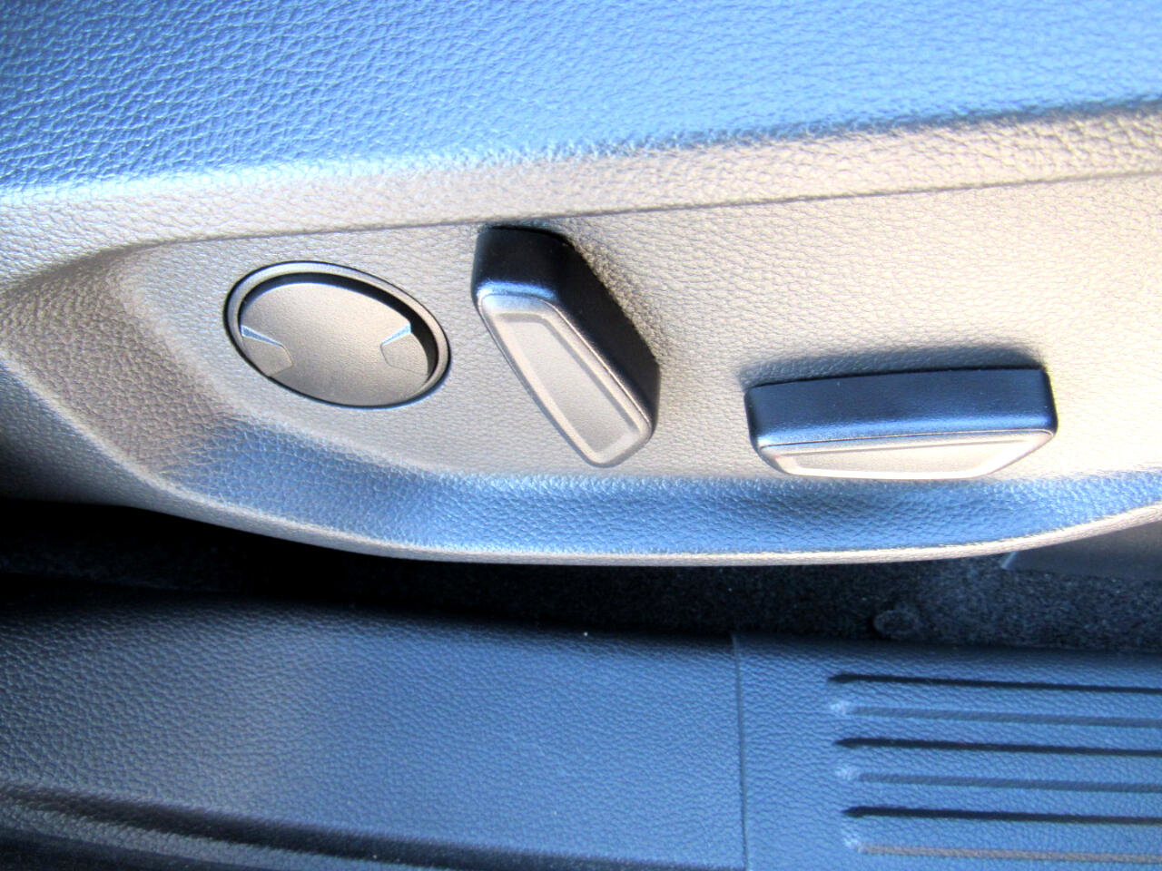 New 2025 Ford Ranger XLT w/ Equipment Group 301A High image 28