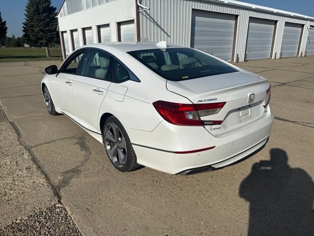 Used 2018 Honda Accord Touring image 9