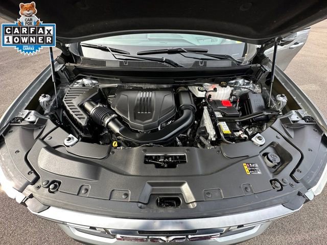 Used 2024 GMC Acadia AT4 w/ Luxury Package image 11