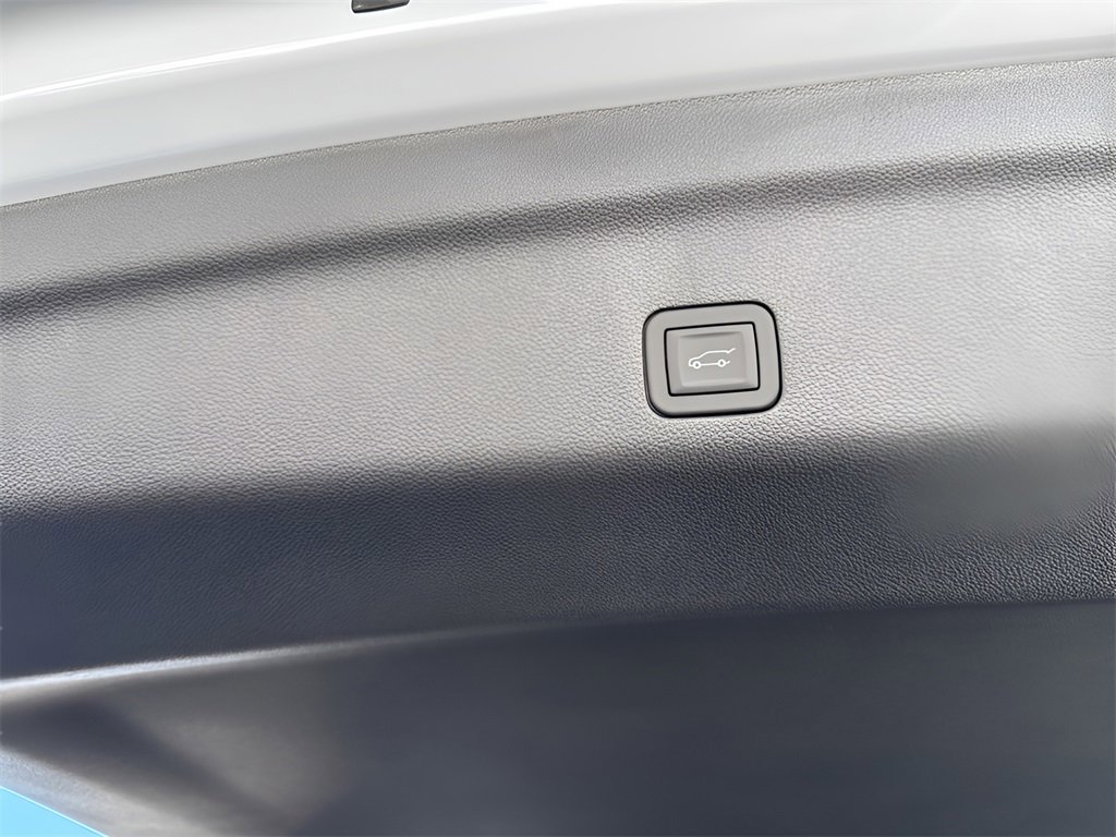 New 2026 Chevrolet Tahoe High Country image 19