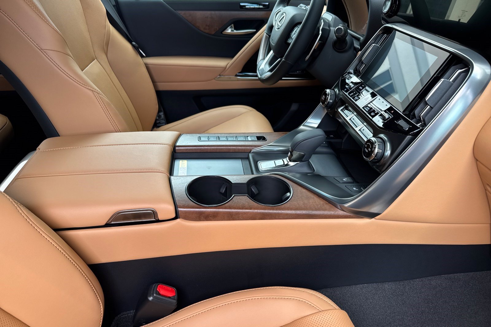 New 2026 Lexus LX 700h Luxury w/ Appearance Package AWD/4WD image 15