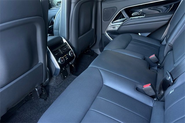 Used 2024 Land Rover Range Rover SE image 15