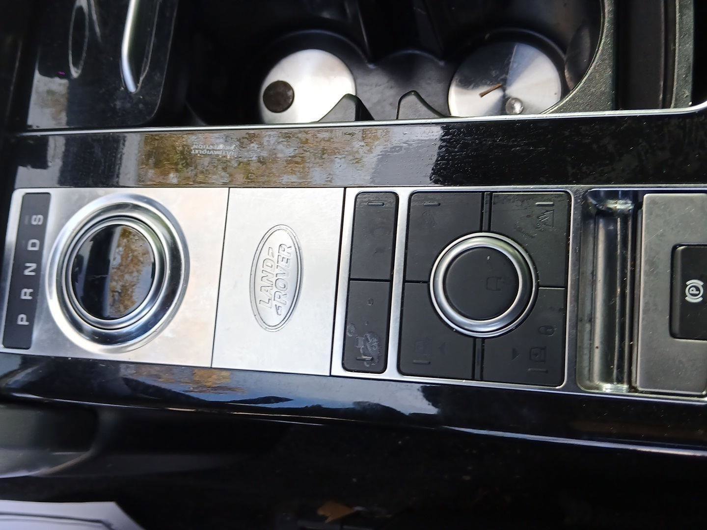 Used 2018 Land Rover Range Rover Long Wheelbase Supercharged image 18