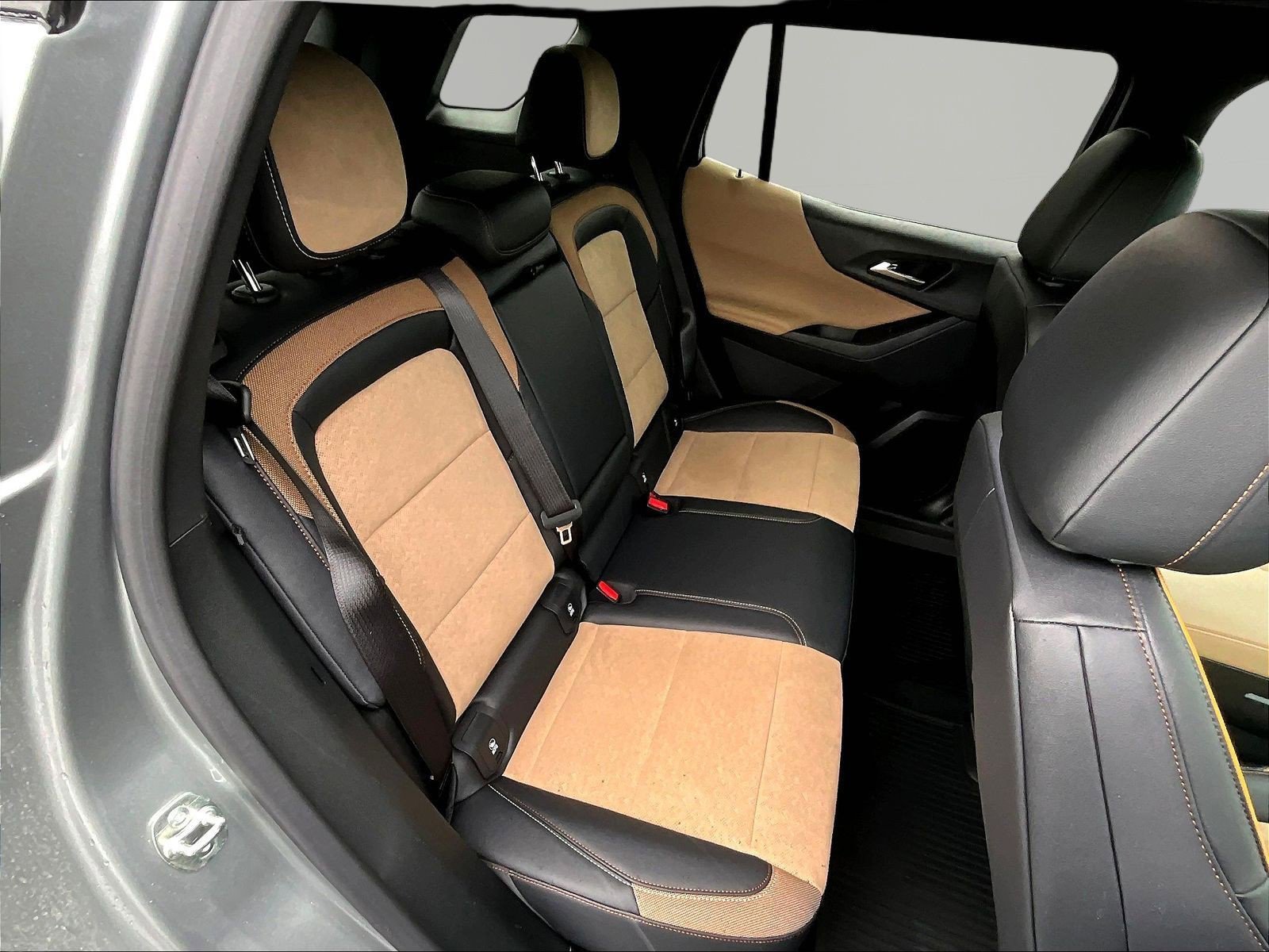 New 2026 Chevrolet Equinox ACTIV FWD image 11