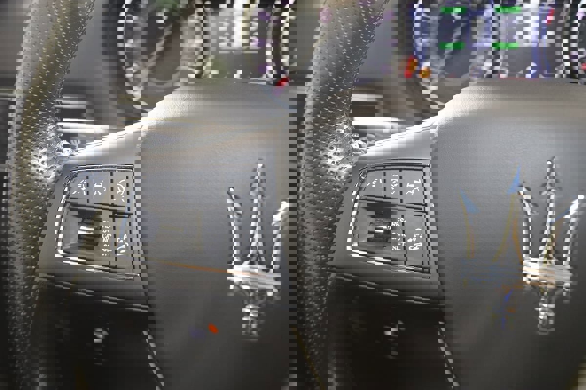 Used 2022 Maserati Levante Modena image 32