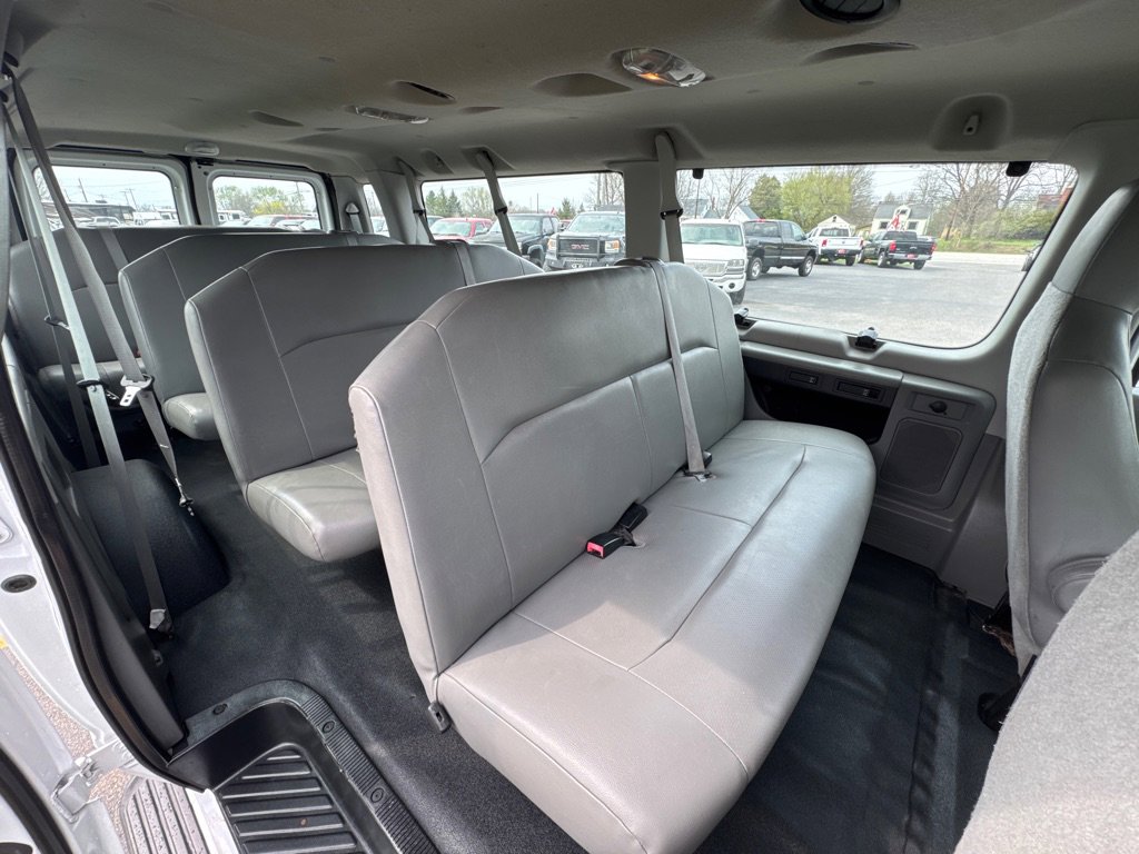 Used 2013 Ford E-350 and Econoline 350 XL w/ PWR Windows & Locks Group image 12