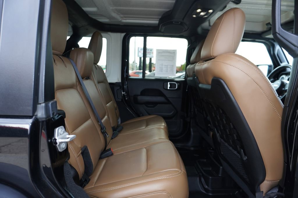 Used 2020 Jeep Wrangler Unlimited Rubicon w/ Cold Weather Group AWD/4WD image 28