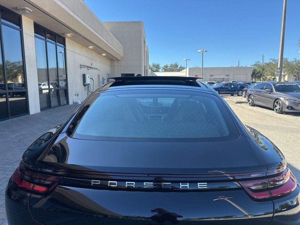 Used 2018 Porsche Panamera 4S image 7