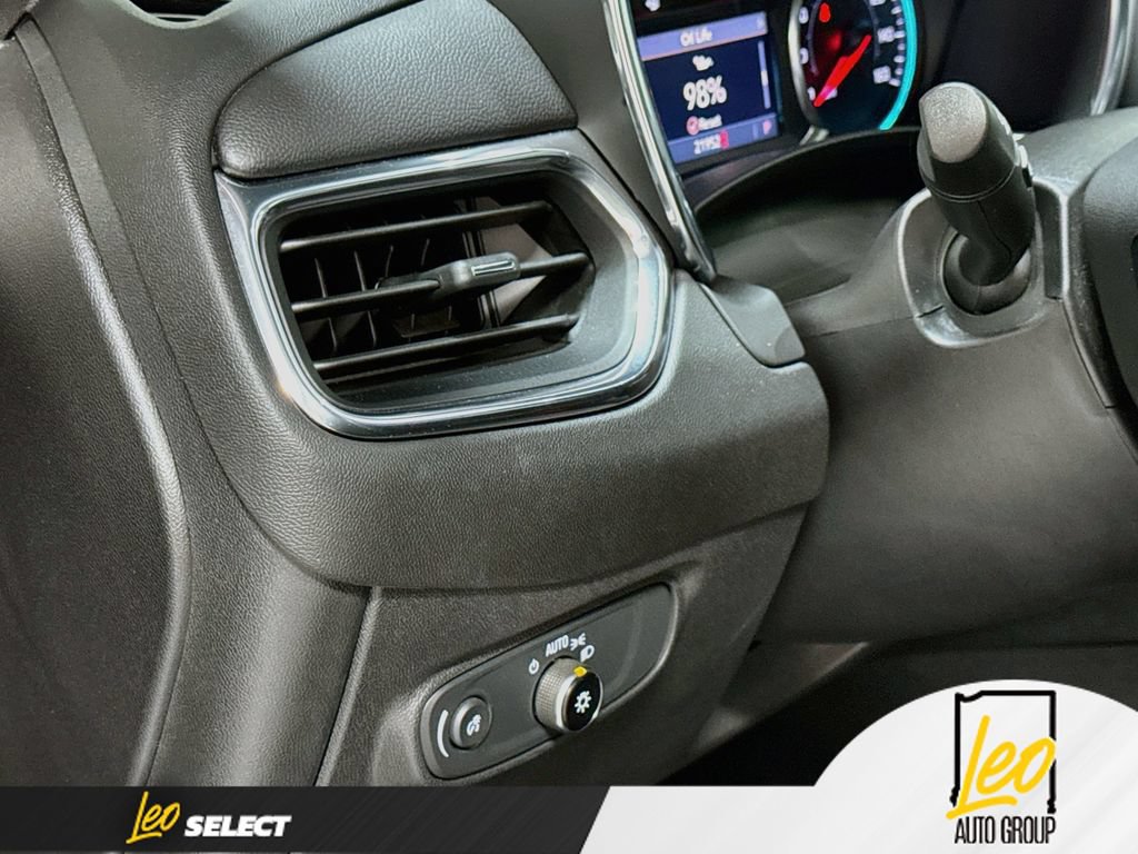 Used 2024 Chevrolet Equinox LT FWD image 12