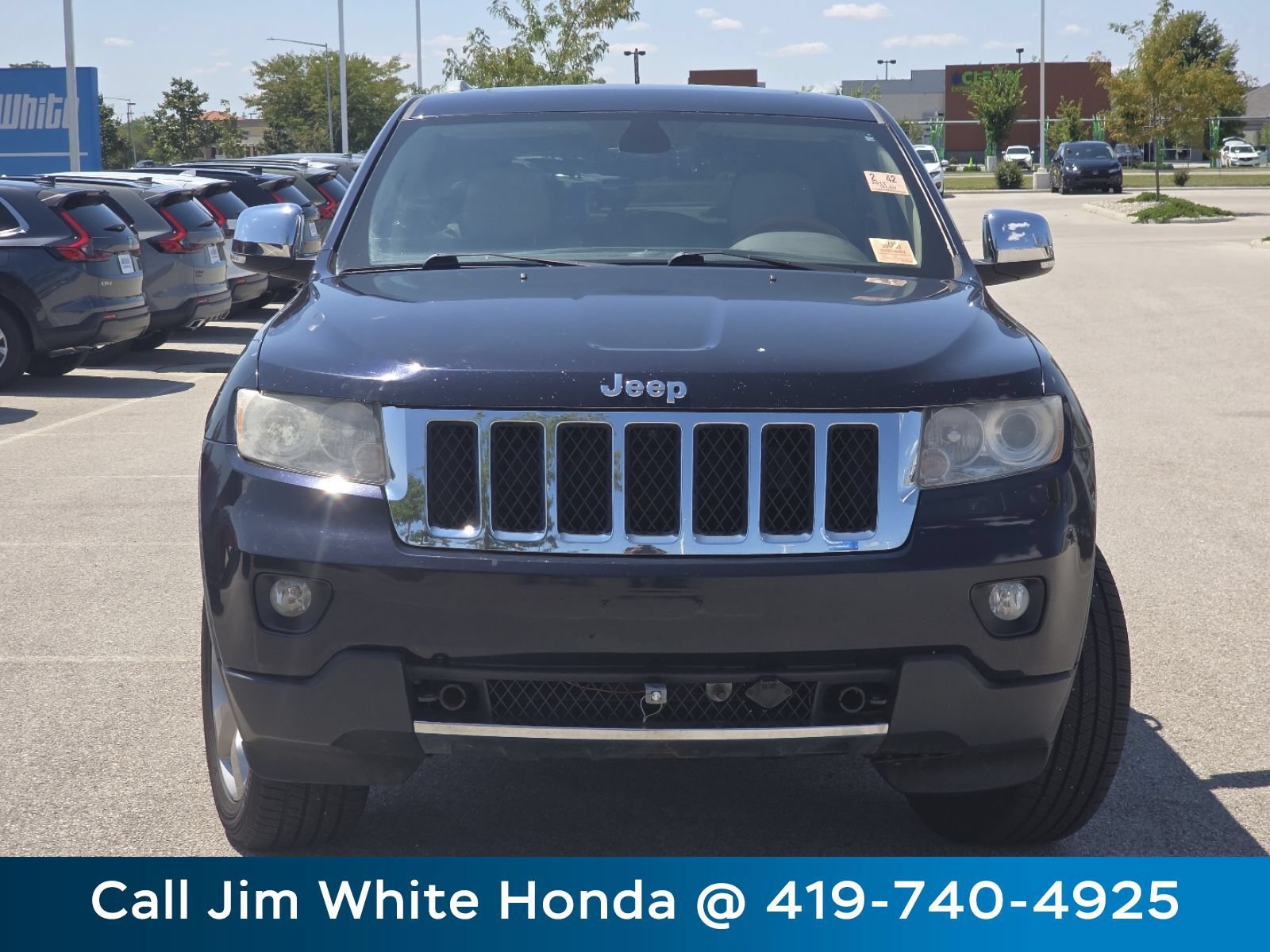 Used 2011 Jeep Grand Cherokee Overland w/ Mopar Chrome Edition Group AWD/4WD image 10
