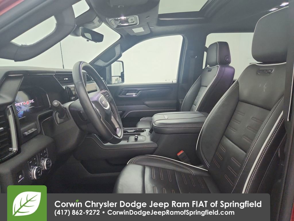 Used 2025 GMC Sierra 2500 AT4X AWD/4WD image 10