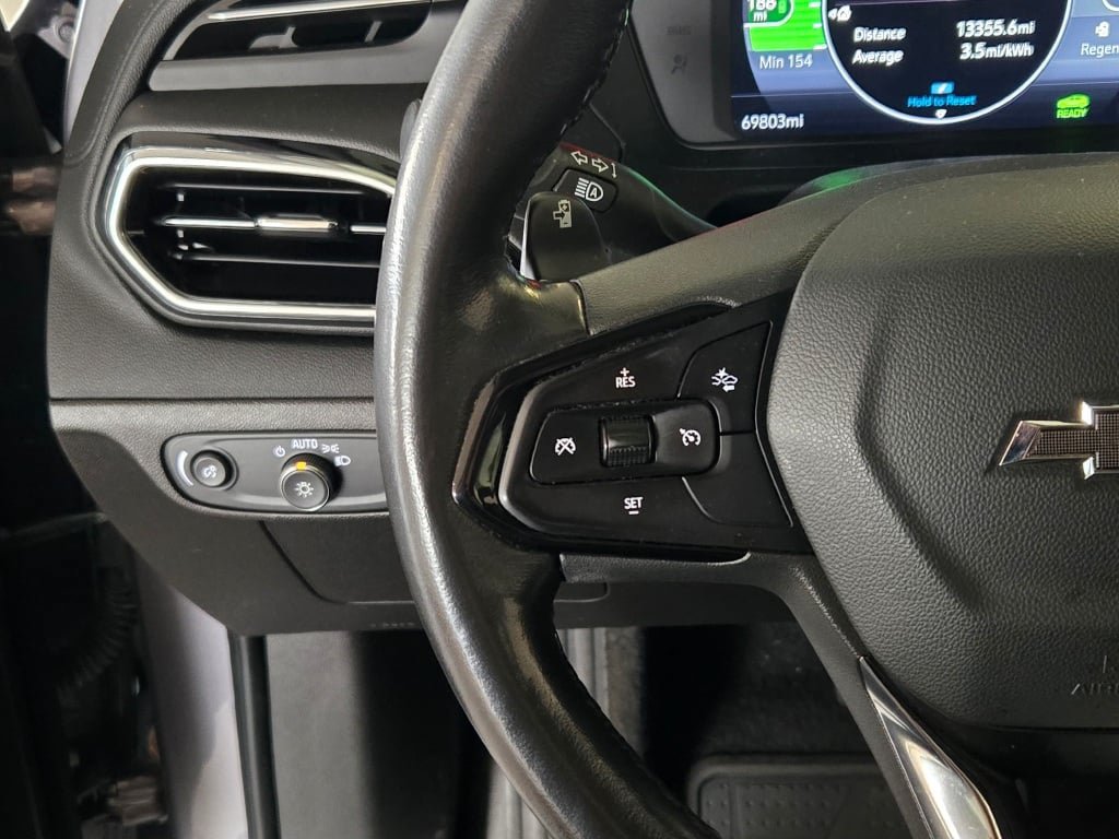 Certified 2023 Chevrolet Bolt EUV LT w/ Convenience Package FWD image 29