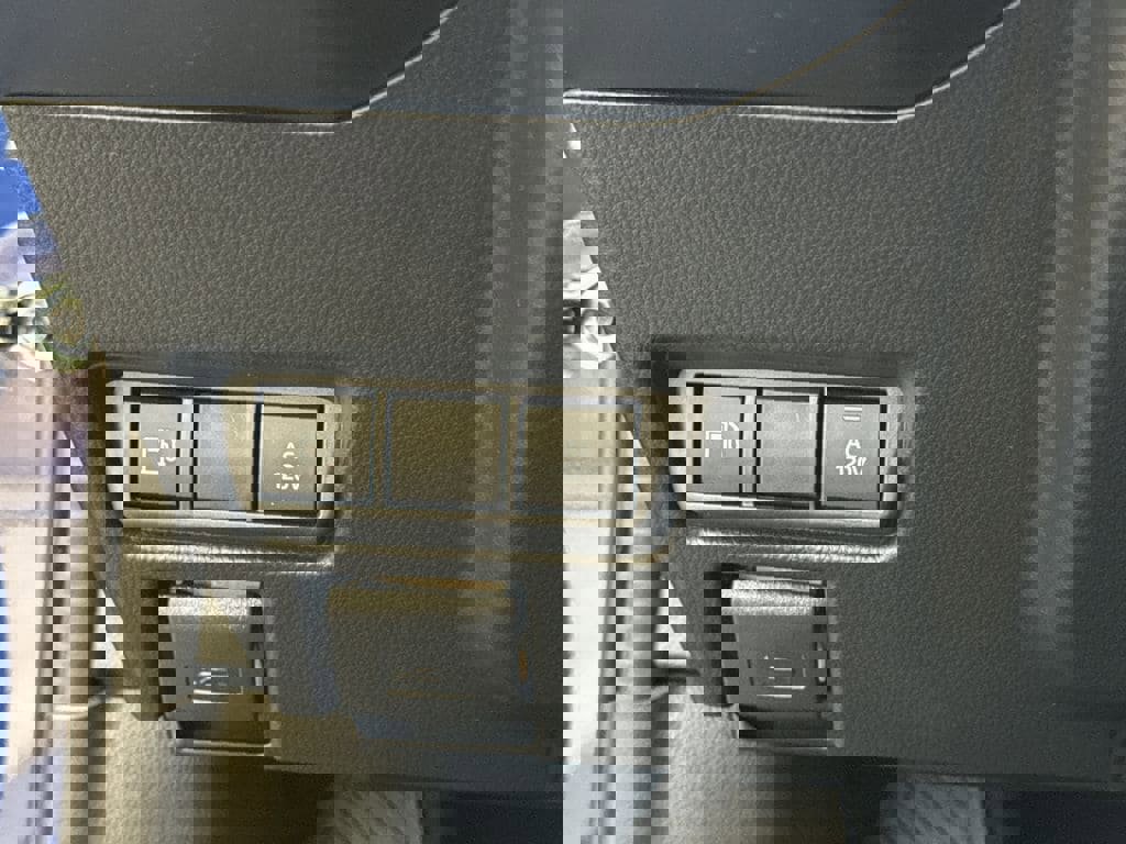 New 2026 Toyota Prius Plug-In Hybrid FWD image 27