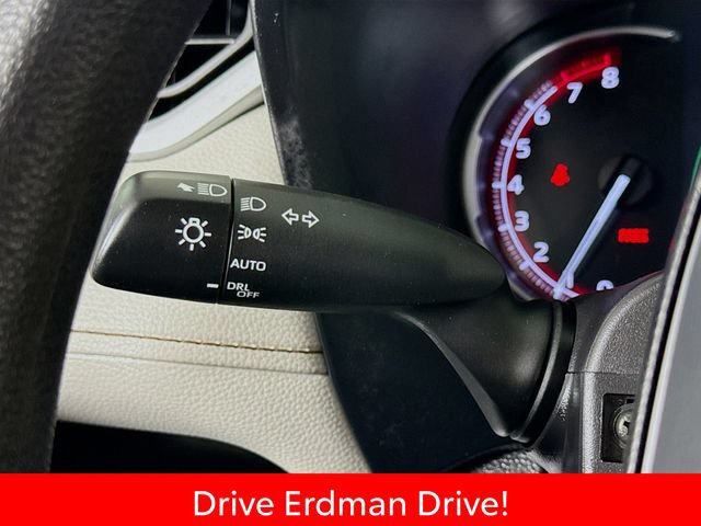 Used 2025 Toyota RAV4 XLE w/ Convenience Package FWD image 15