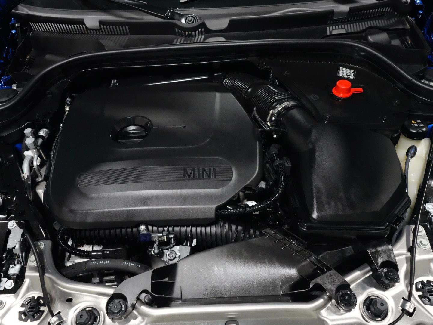 Certified 2026 MINI Cooper S FWD image 25