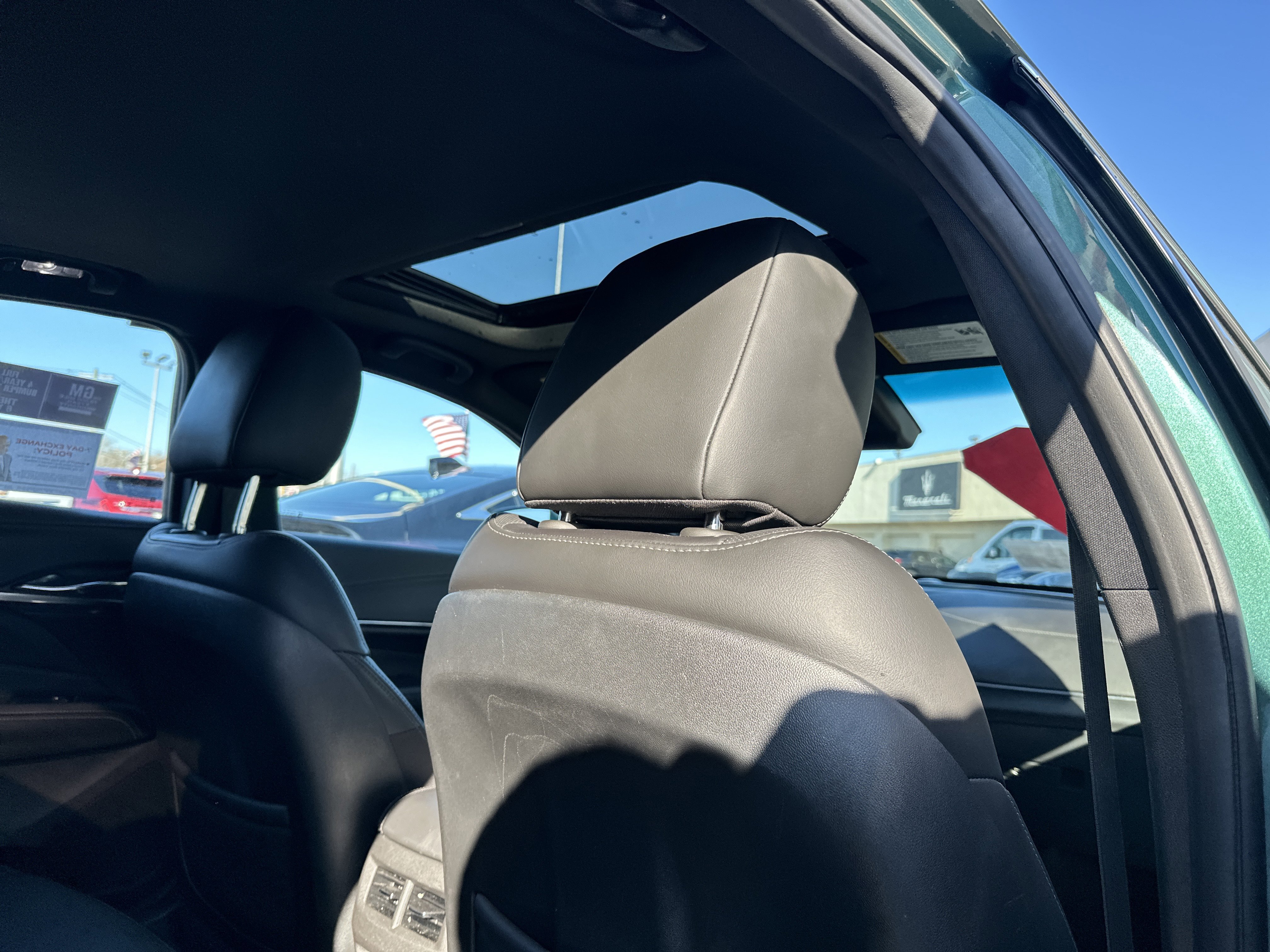 Used 2025 Cadillac CT4 Premium Luxury image 15