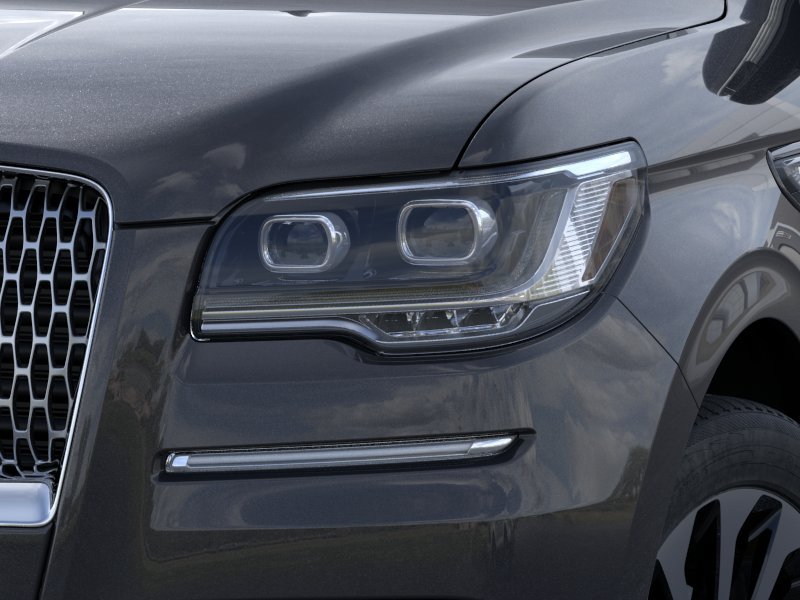 New 2024 Lincoln Navigator Reserve AWD/4WD image 18