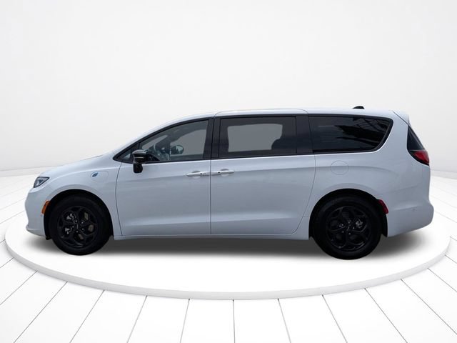 Used 2024 Chrysler Pacifica Limited FWD image 6