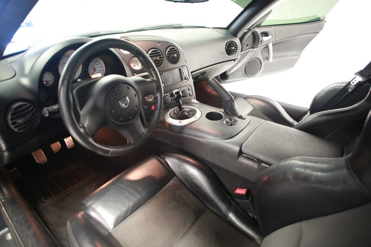 Used 2006 Dodge Viper SRT-10 RWD image 13