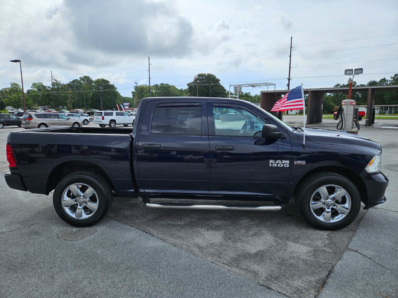 Used 2016 RAM 1500 Express AWD/4WD image 7