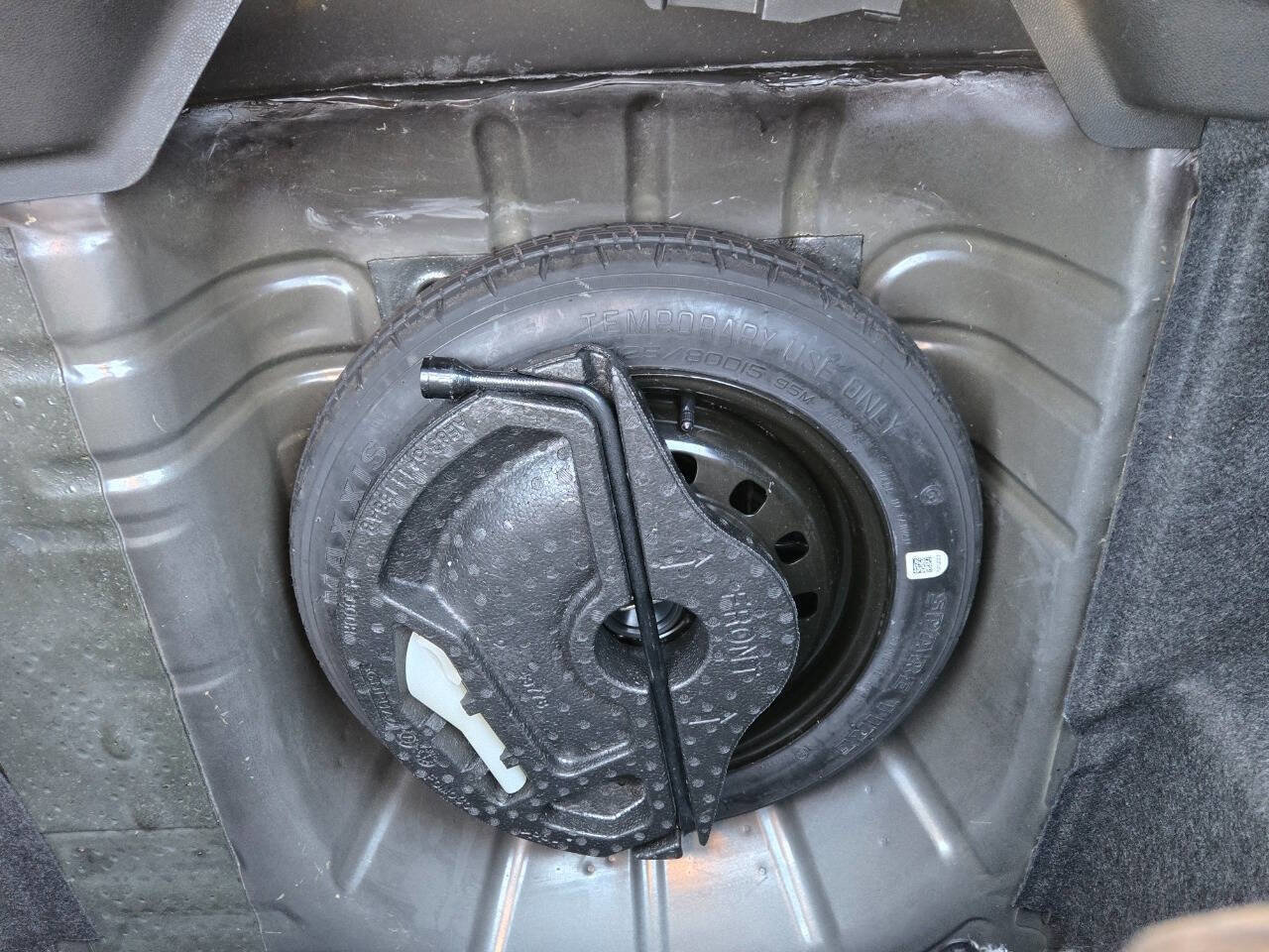 Used 2015 Ford Fiesta SE w/ Comfort Package image 26