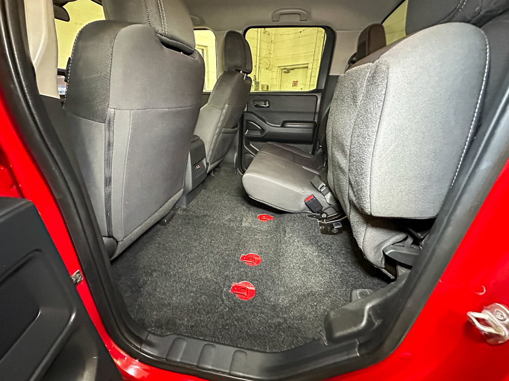 Used 2024 Nissan Frontier SV AWD/4WD image 23