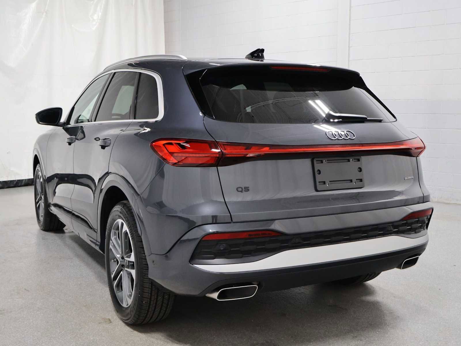Certified 2025 Audi Q5 Prestige AWD/4WD image 3