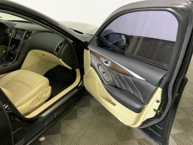 Used 2019 INFINITI Q50 Luxe w/ Essential Package (3.0T Luxe) image 25
