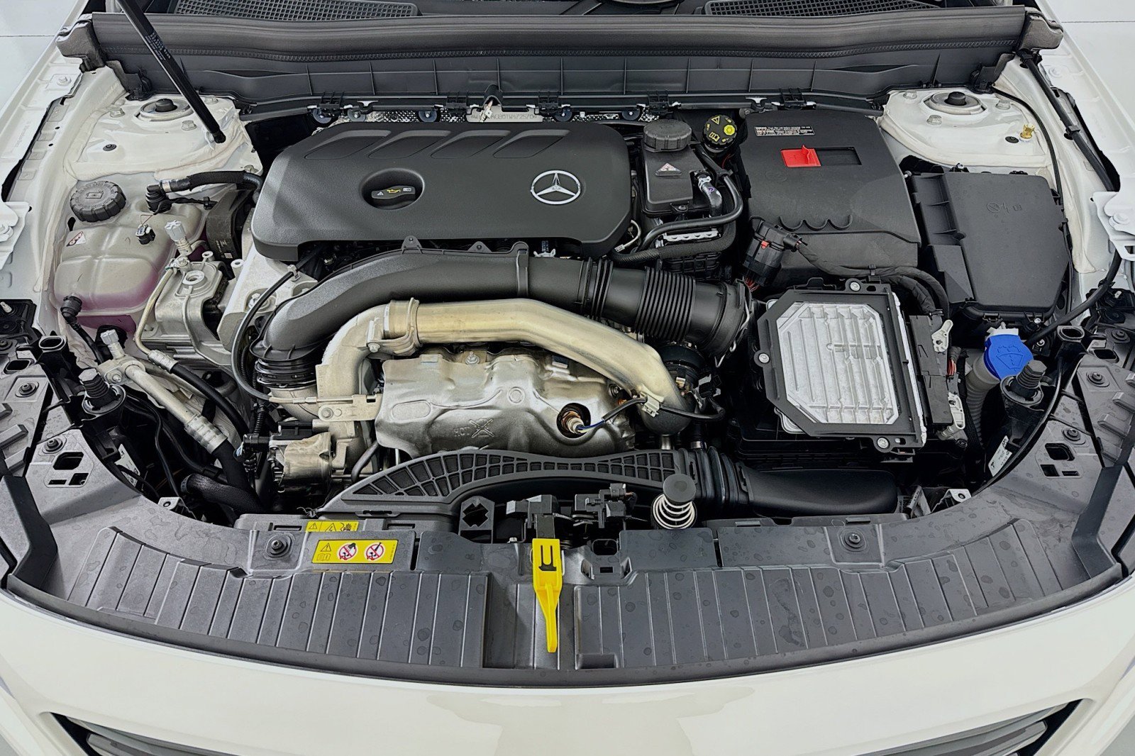 New 2026 Mercedes-Benz GLB 250 image 10