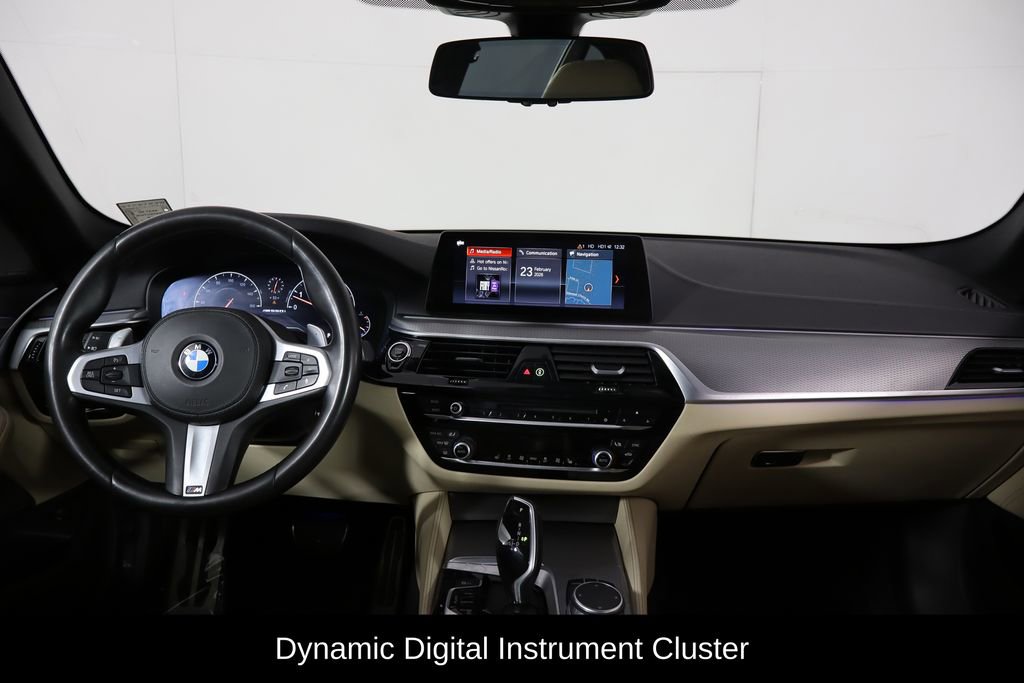 Used 2019 BMW M550i xDrive image 14