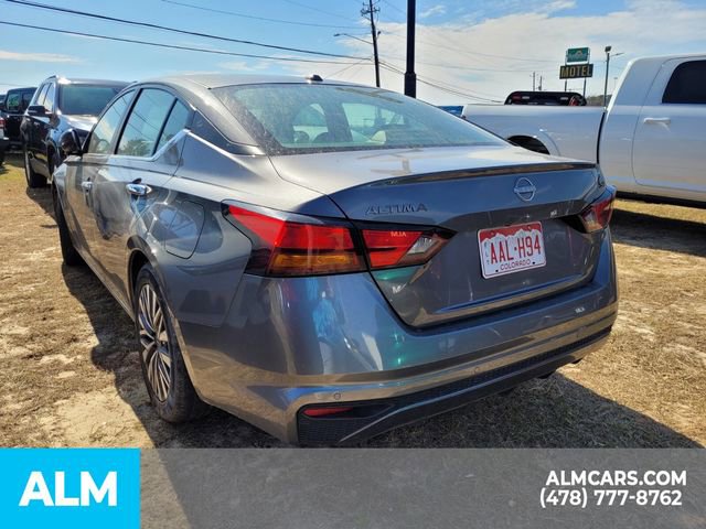 Used 2024 Nissan Altima 2.5 SV image 8