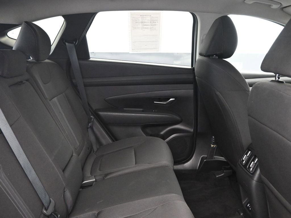 Used 2025 Hyundai Tucson SEL FWD image 13