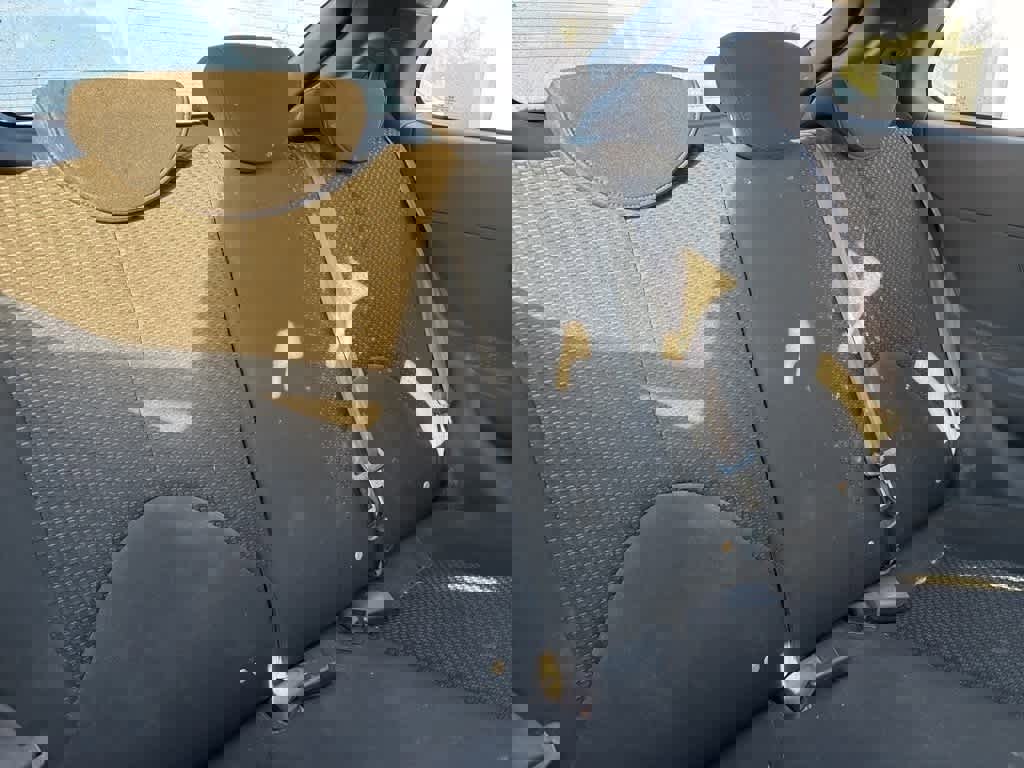 Used 2010 Hyundai Accent GS w/ Premium Pkg 3 image 8