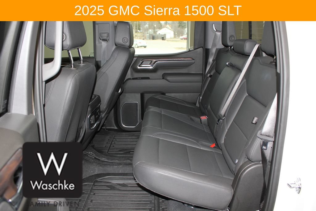 Used 2025 GMC Sierra 1500 SLT w/ SLT Premium Plus Package AWD/4WD image 20