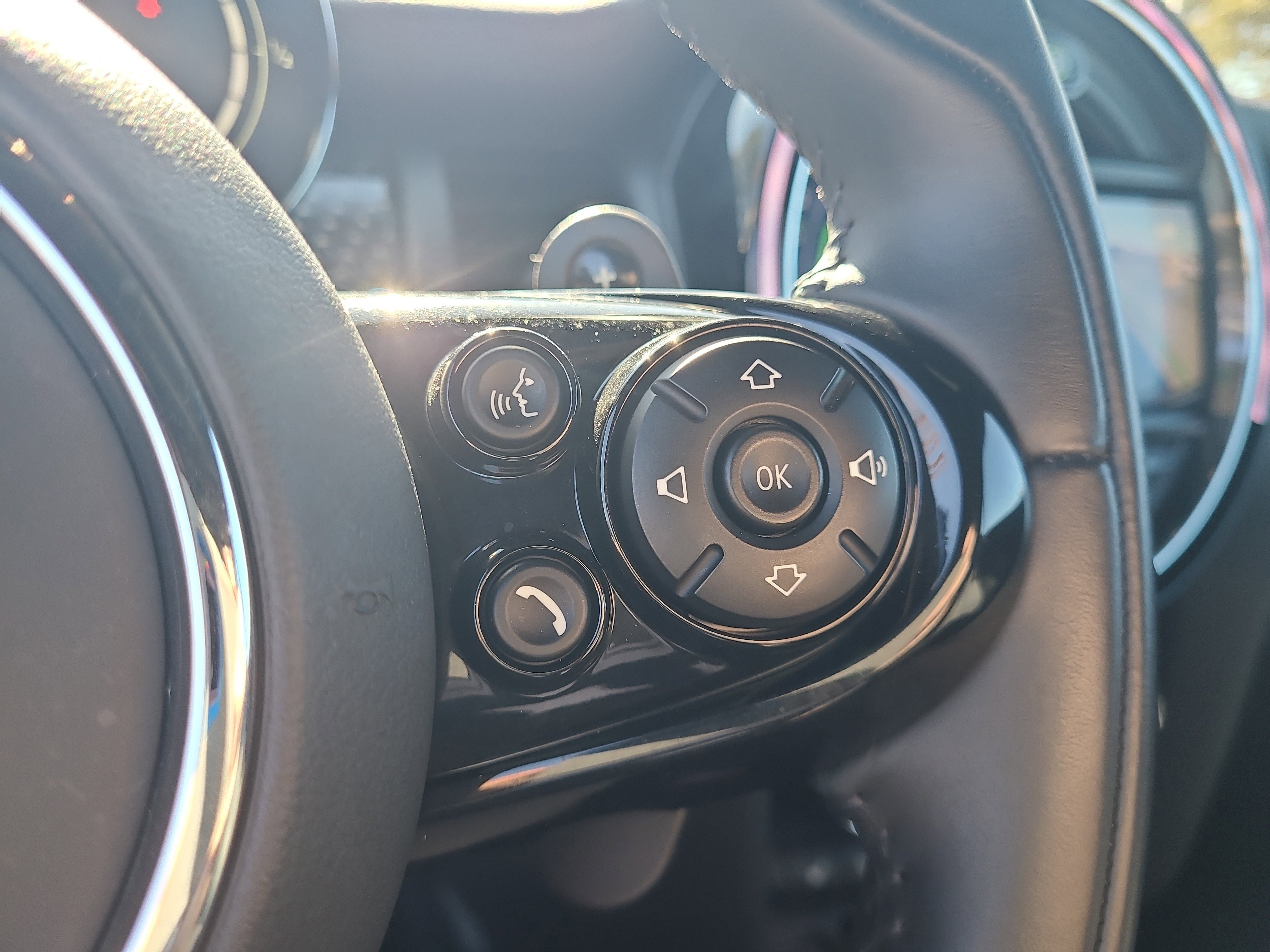 Used 2011 MINI Cooper Hardtop image 21