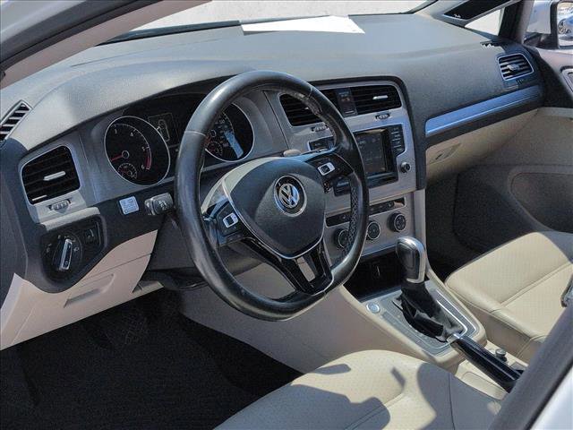 Used 2015 Volkswagen Golf TDI SE w/ Lighting Package FWD image 10