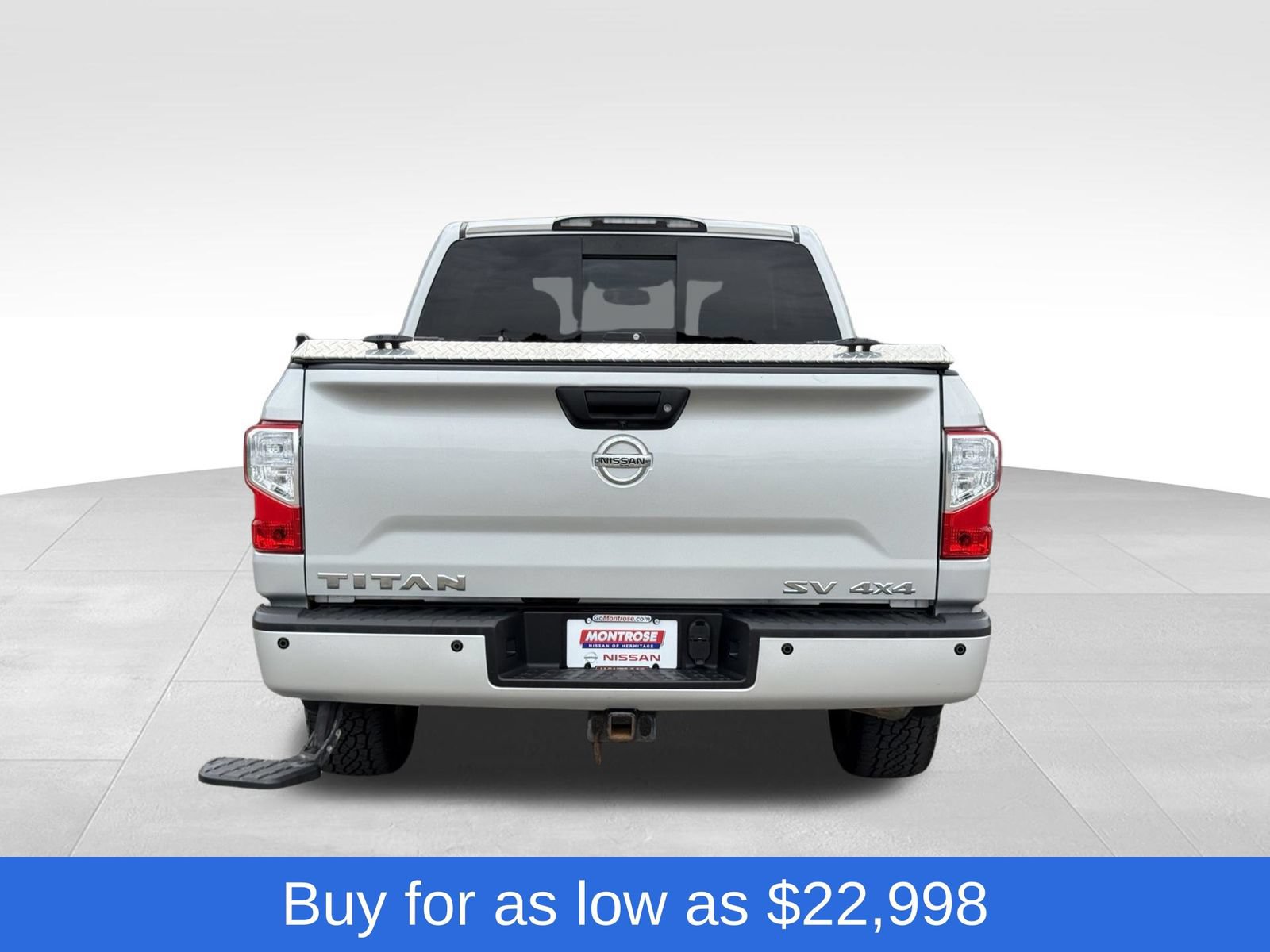 Used 2019 Nissan Titan SV w/ SV Convenience Package AWD/4WD image 8