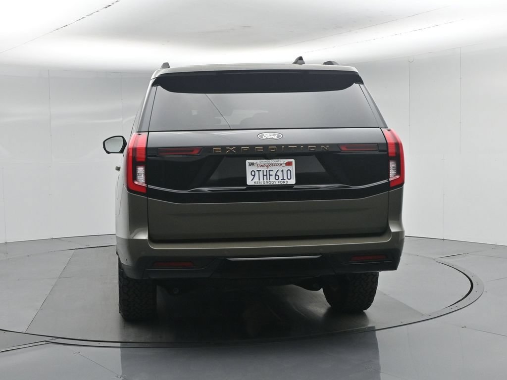 Used 2025 Ford Expedition Tremor AWD/4WD image 32
