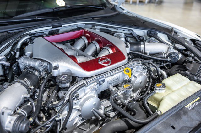 Used 2023 Nissan GT-R Premium w/ Premium Interior Package AWD/4WD image 24