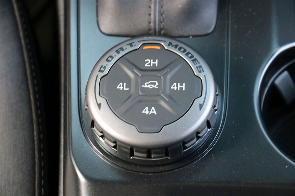 New 2025 Ford Bronco Badlands image 28