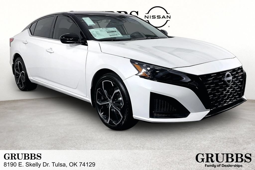 New 2026 Nissan Altima 2.5 SR AWD/4WD image 1