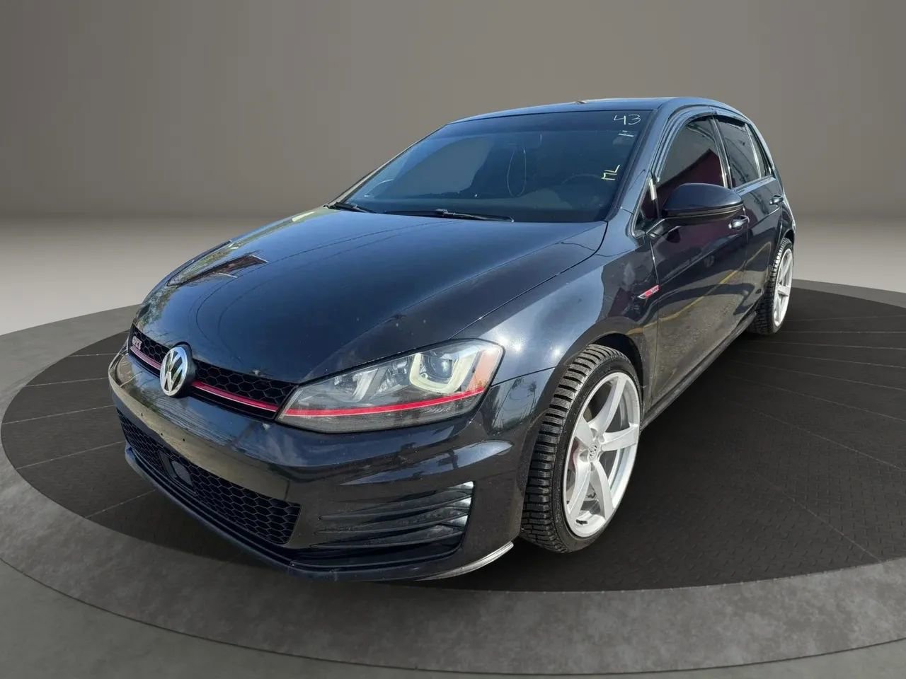 Used 2017 Volkswagen GTI SE FWD image 1