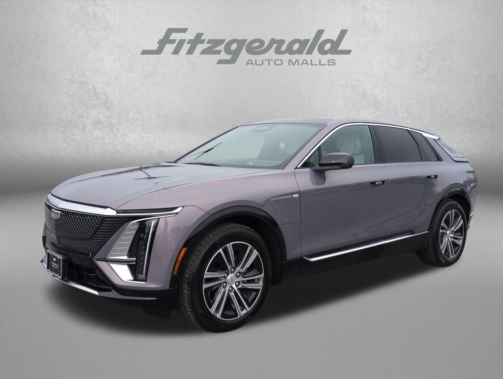 New 2026 Cadillac Lyriq Premium Luxury image 2