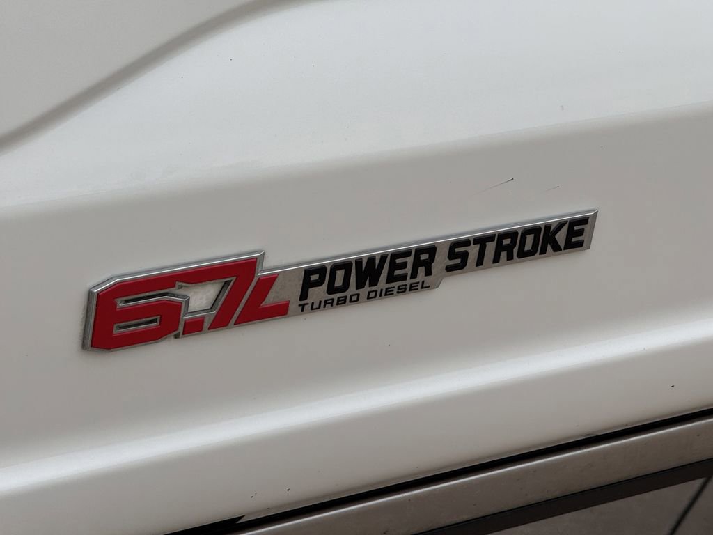 Used 2024 Ford F250 Platinum image 11