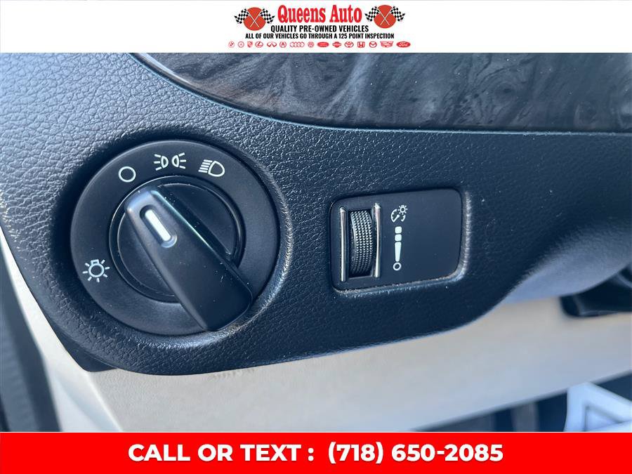 Used 2019 Dodge Grand Caravan SE FWD image 44