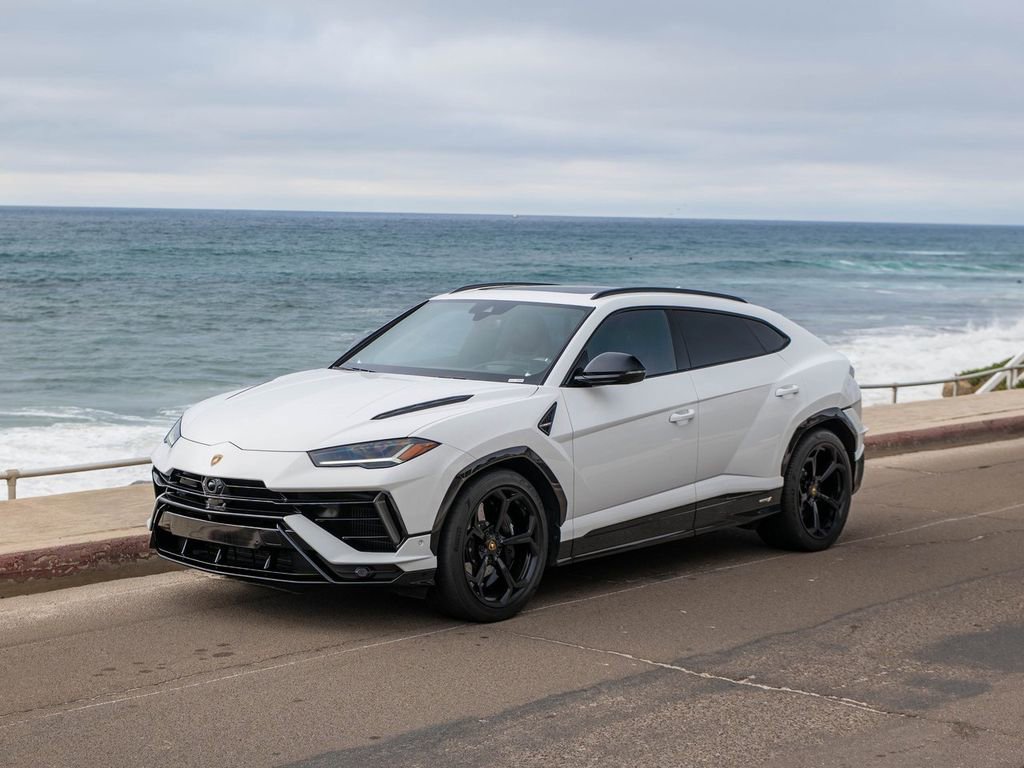 Used 2024 Lamborghini Urus S AWD/4WD image 1